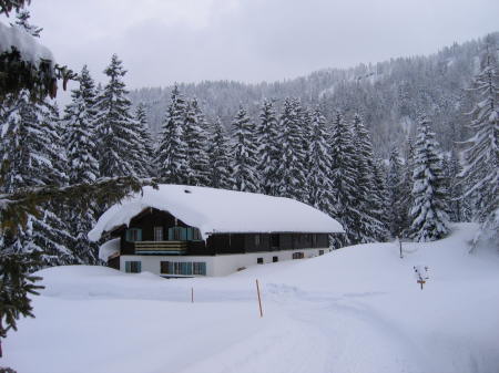 Almh�tte im Schnee