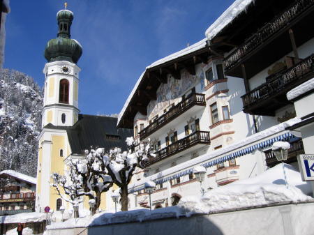 Wirtshaus und Kirche geh�ren zusammen